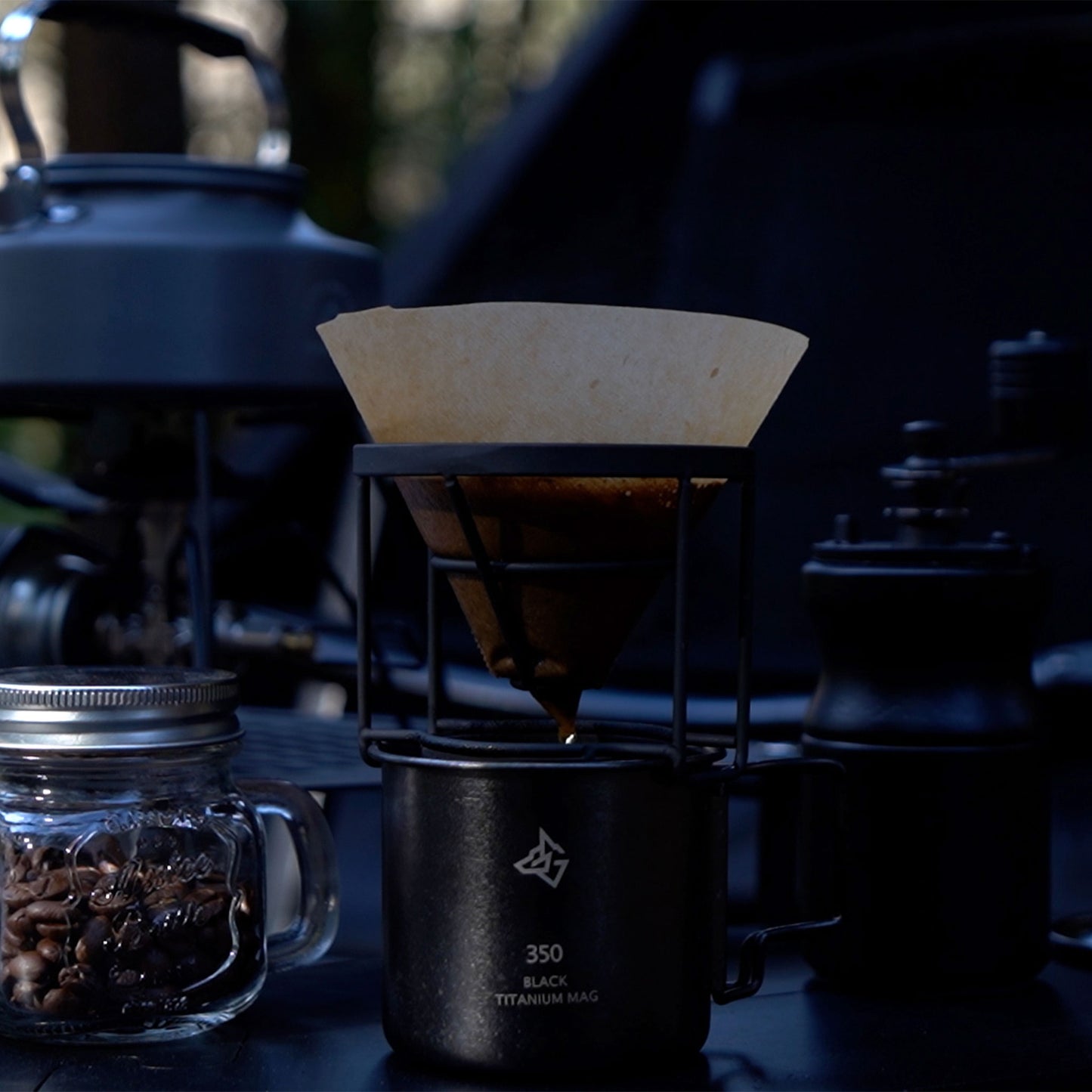 BLACK TITANIUM MUG