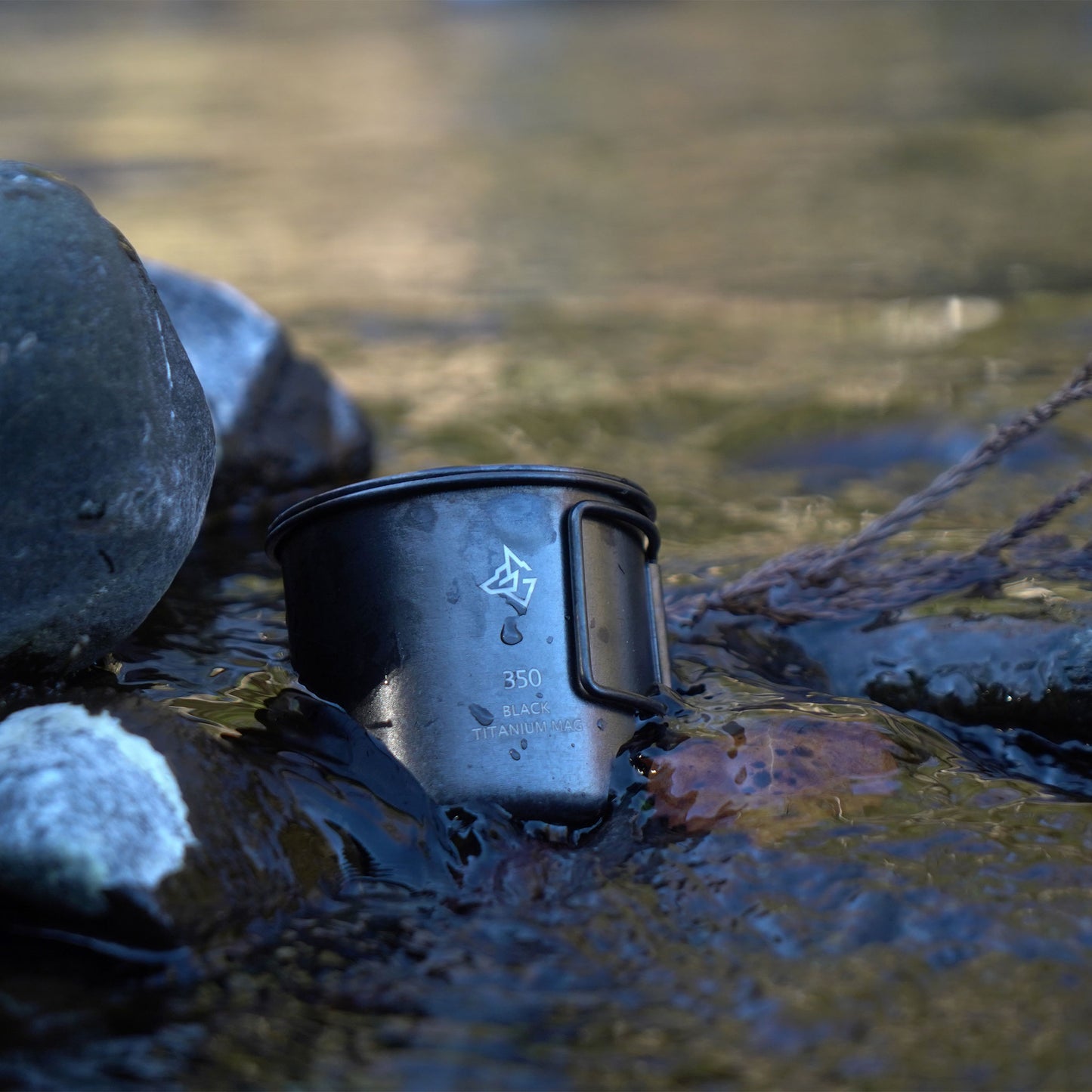 BLACK TITANIUM MUG