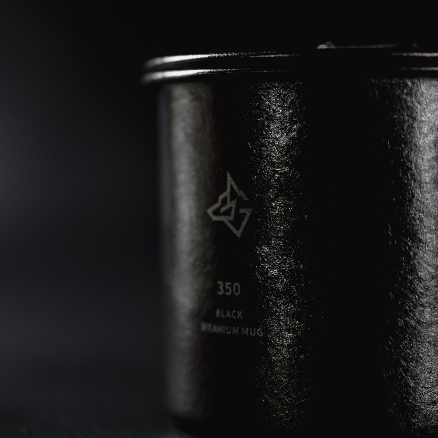 BLACK TITANIUM MUG