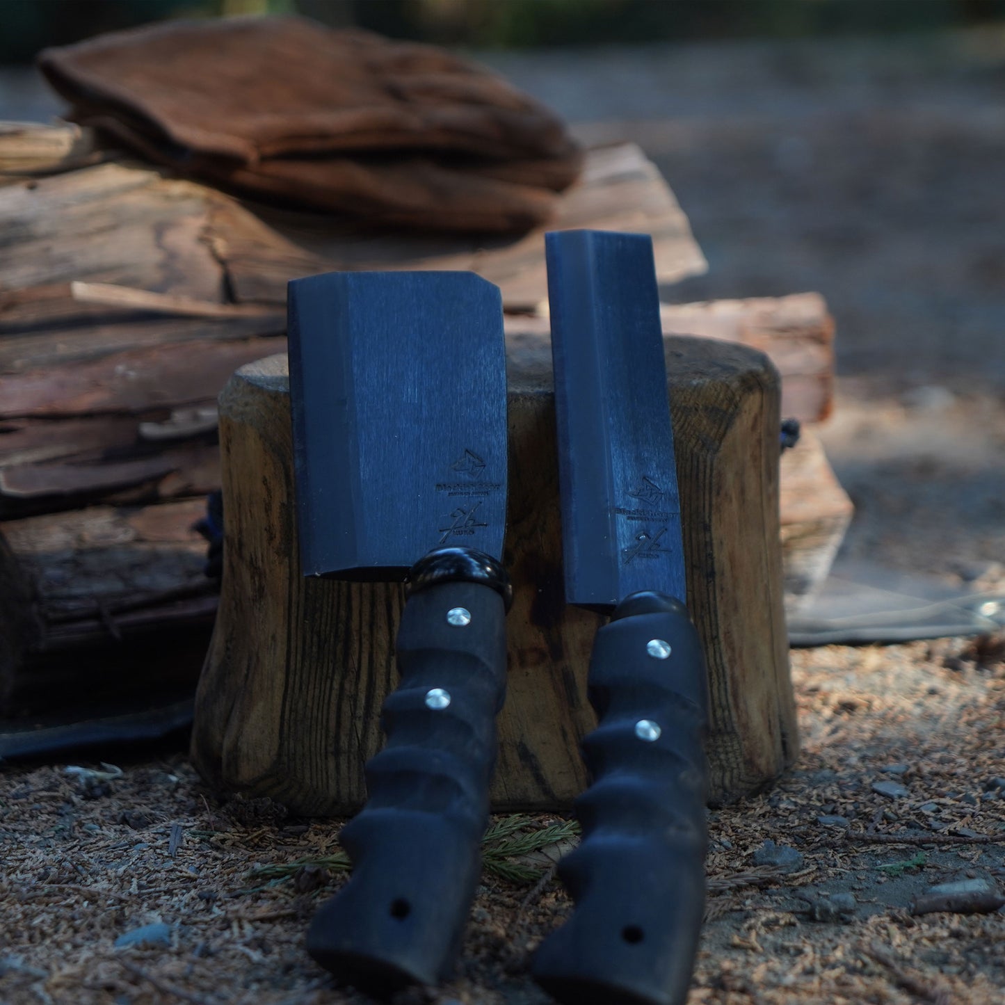 BLACK FORGE HATCHET
