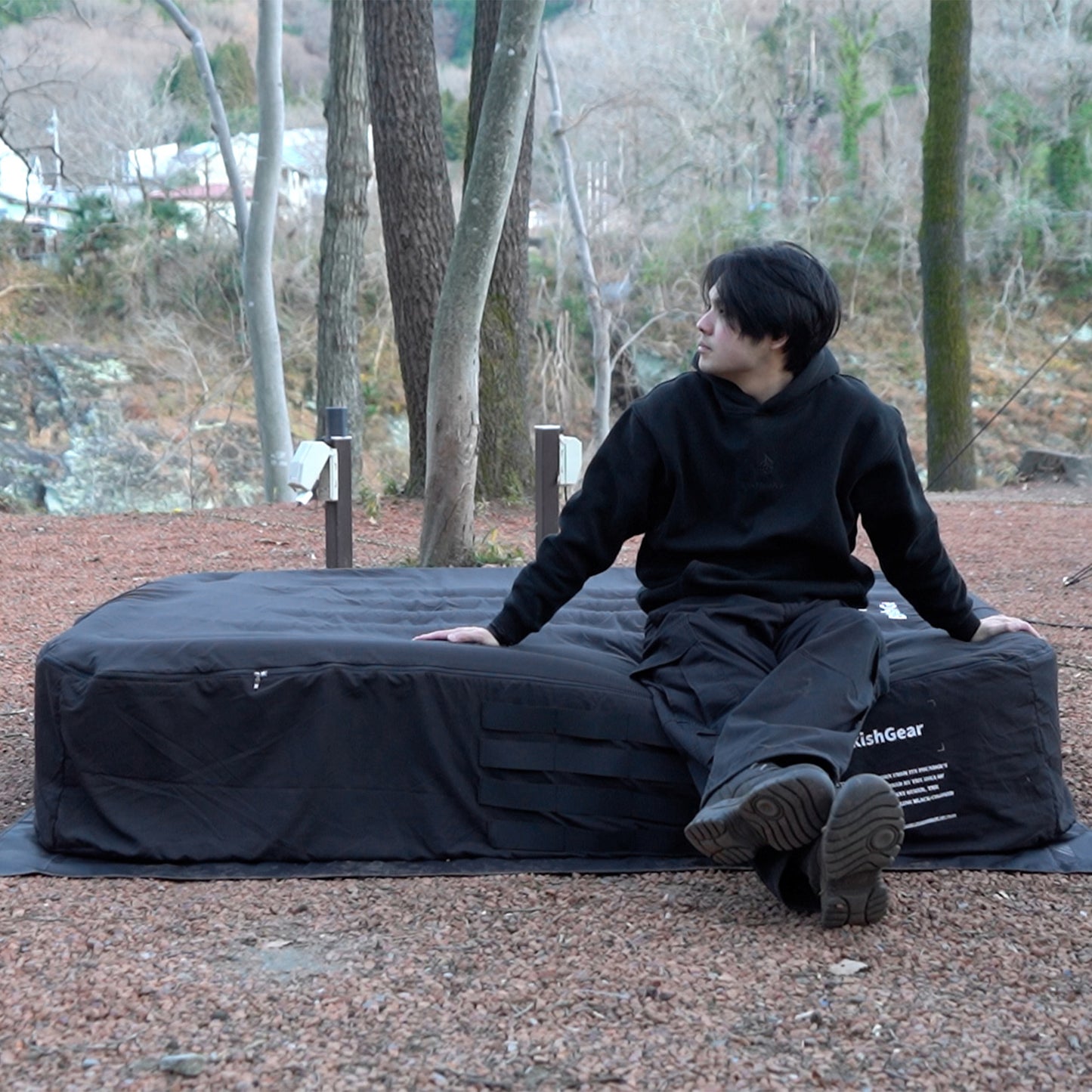 BLACK EMBRACE BED (ブラックエンブレイスベッド)