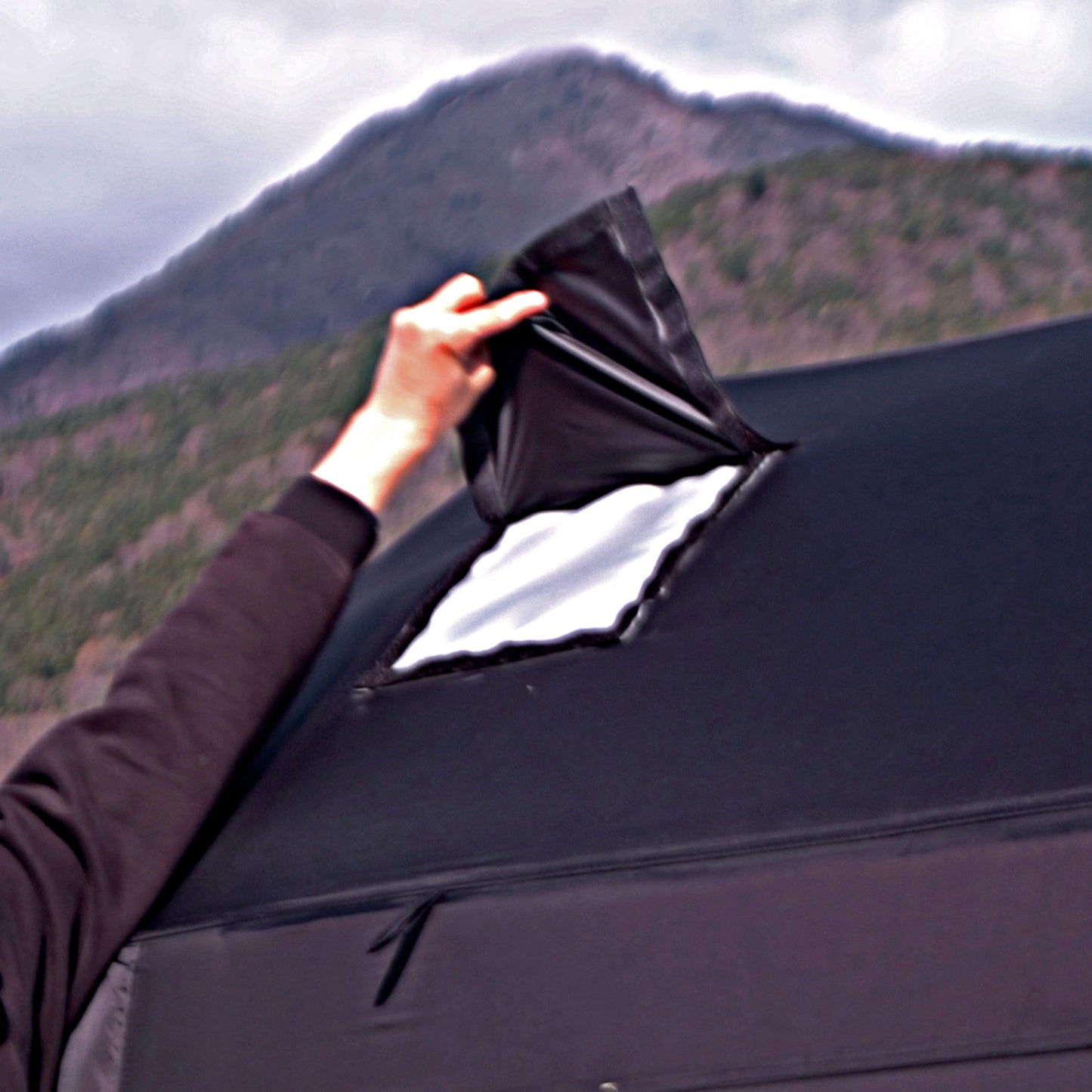 BLACK SHELTER AIR （ブラックシェルターエア）